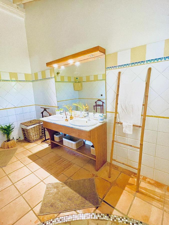 Papeth House Villa Le Francois Ngoại thất bức ảnh